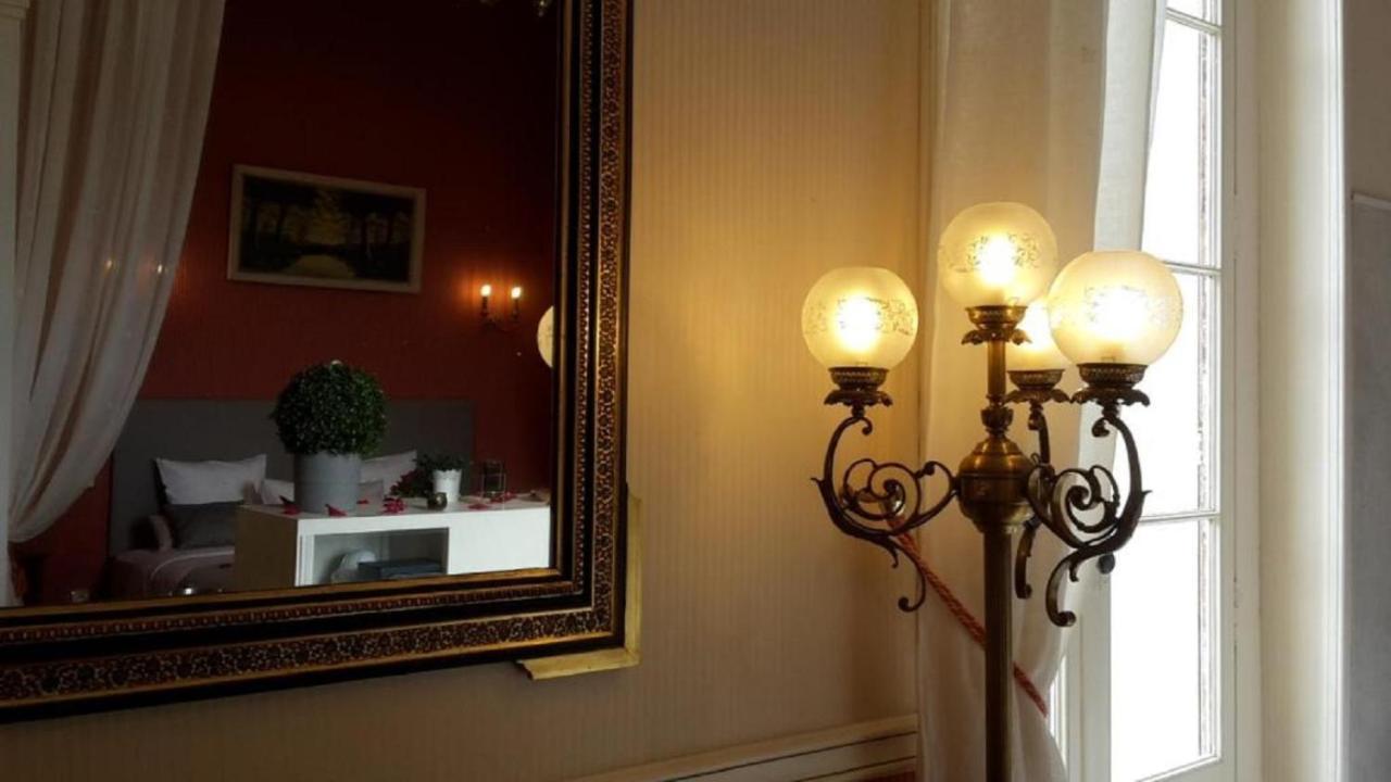 ホテル Chateau Marith - Etablissement Climatise Avec Piscine クレラック エクステリア 写真
