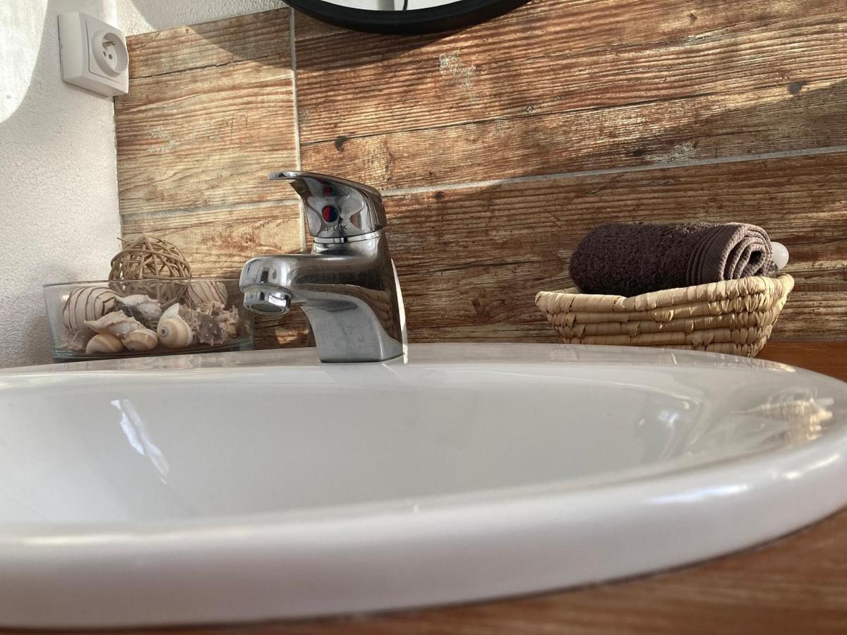 ホテル Chateau Marith - Etablissement Climatise Avec Piscine クレラック エクステリア 写真
